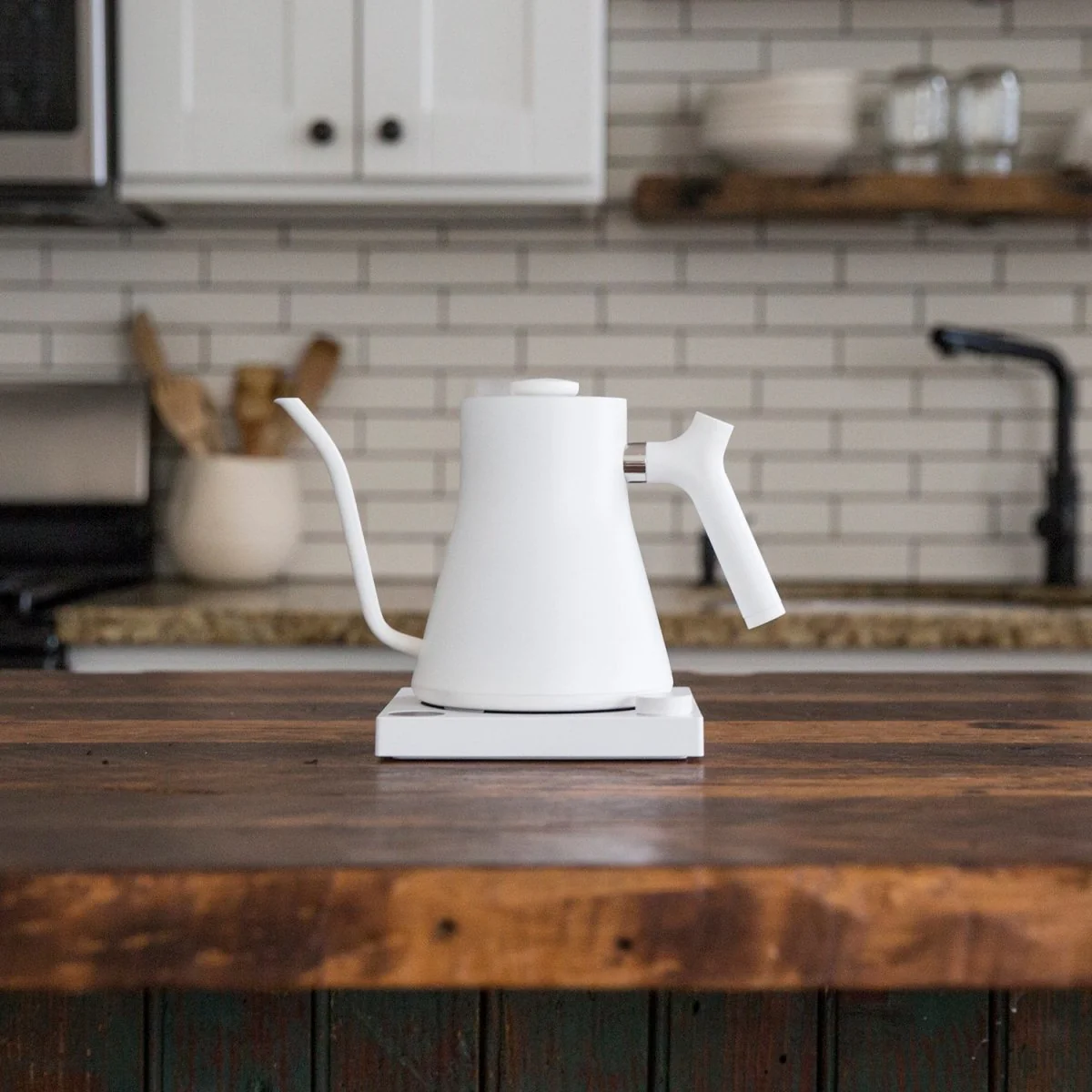 Fellow Stagg EKG Electric Pour-over Kettle - Bean Bros. - Image 3