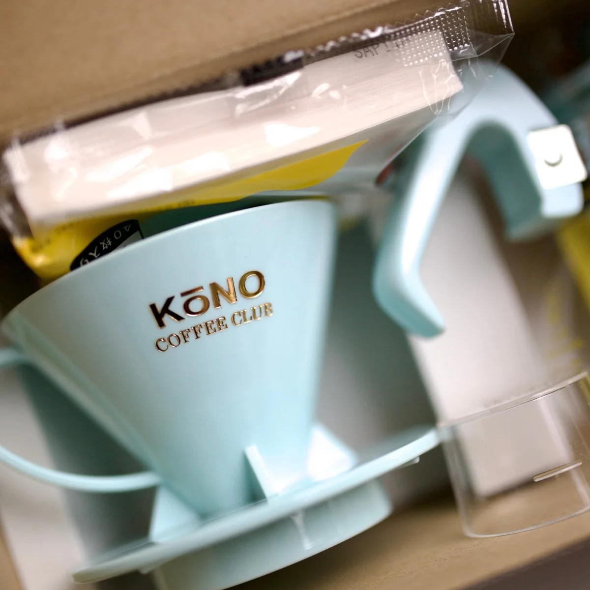 KONO Meimon 2 Person Coffee Dripper Set Mint Blue - Image 4
