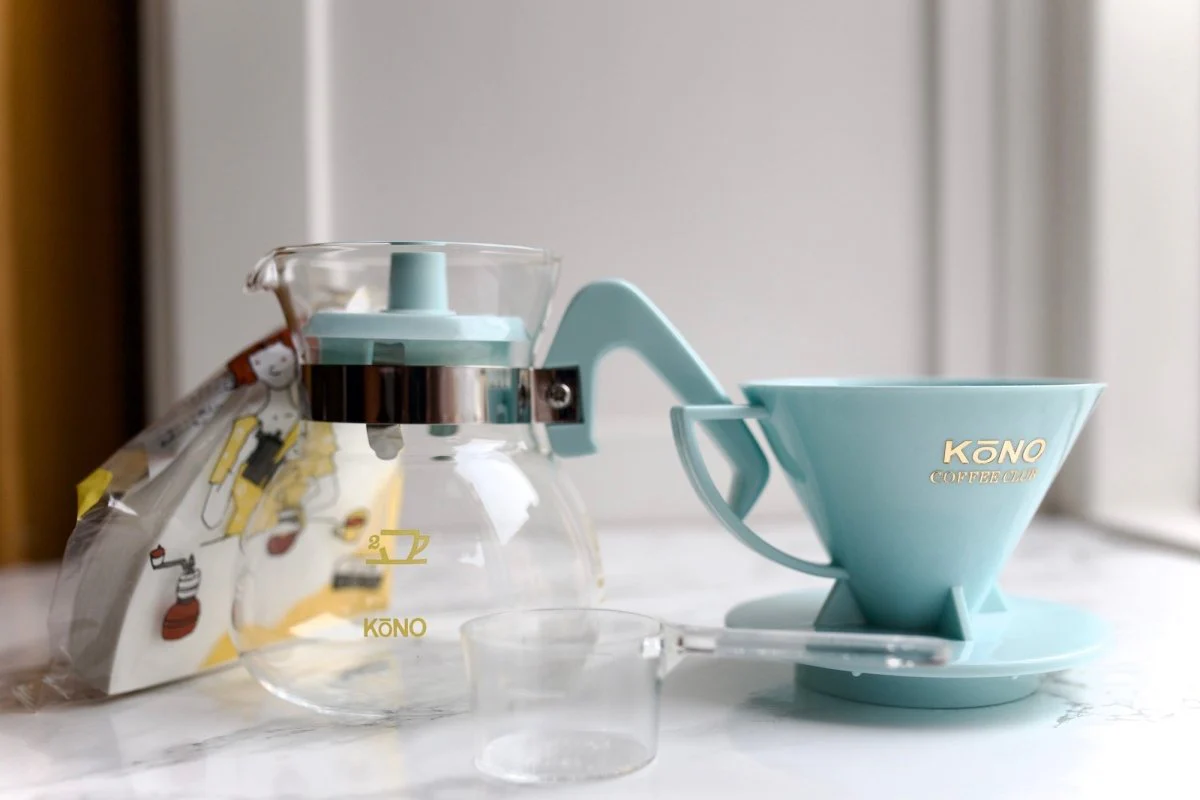 KONO Meimon 2 Person Coffee Dripper Set Mint Blue - Image 5