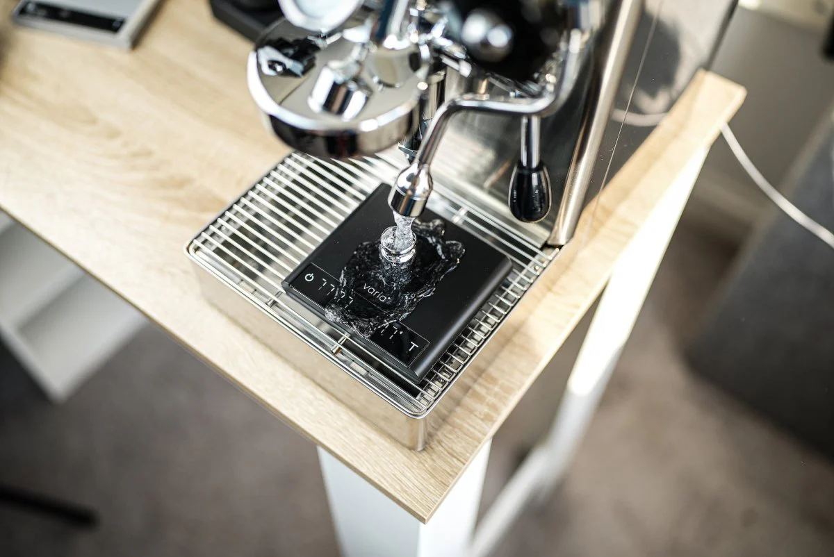 Varia AKU Digital Scale for Precision Coffee Brewing - Image 4