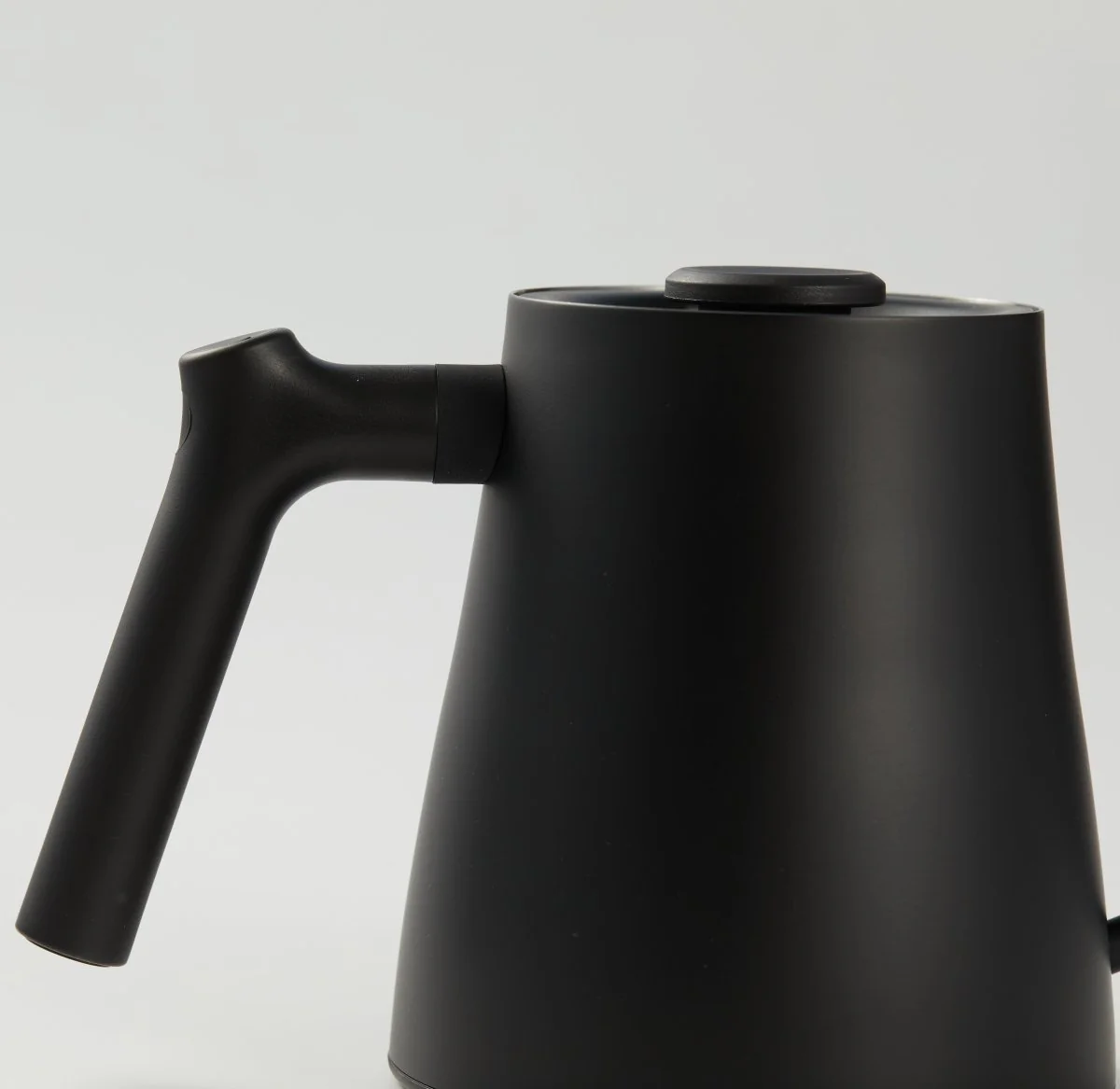 Varia AURA Kettle 0.8L – Black Precision Pour Over Kettle - Image 4
