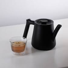 Varia AURA Teapot 1.0L – Modern Stainless Steel Tea Maker - Image 14