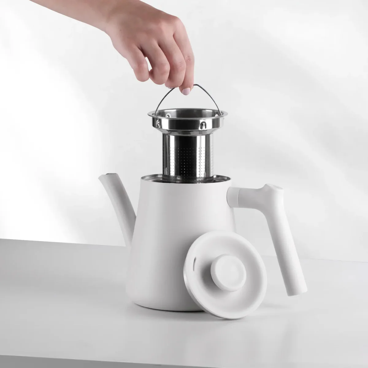 Varia AURA Teapot 1.0L – Modern Stainless Steel Tea Maker - Image 6
