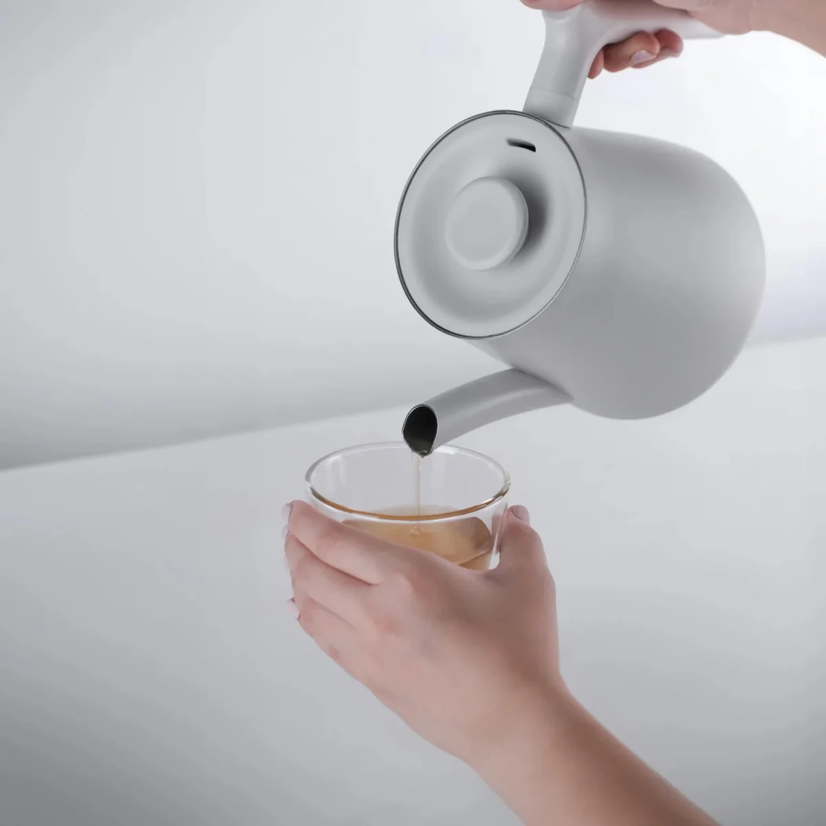 Varia AURA Teapot 1.0L – Modern Stainless Steel Tea Maker - Image 8